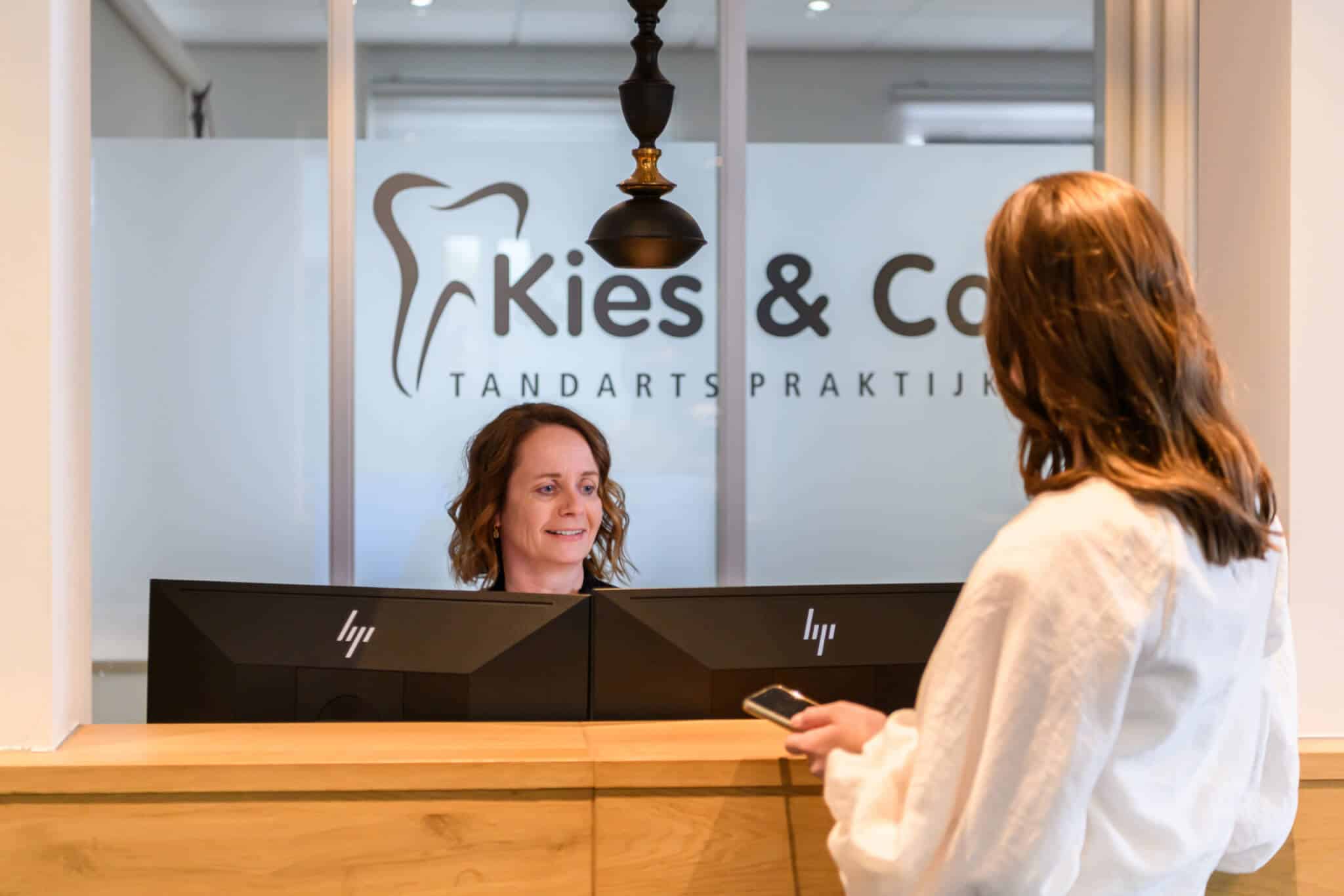Balie van Tandartspraktijk Kies & Co - spoed tandarts IJsselstein bereikbaar vanaf 8:00 uur