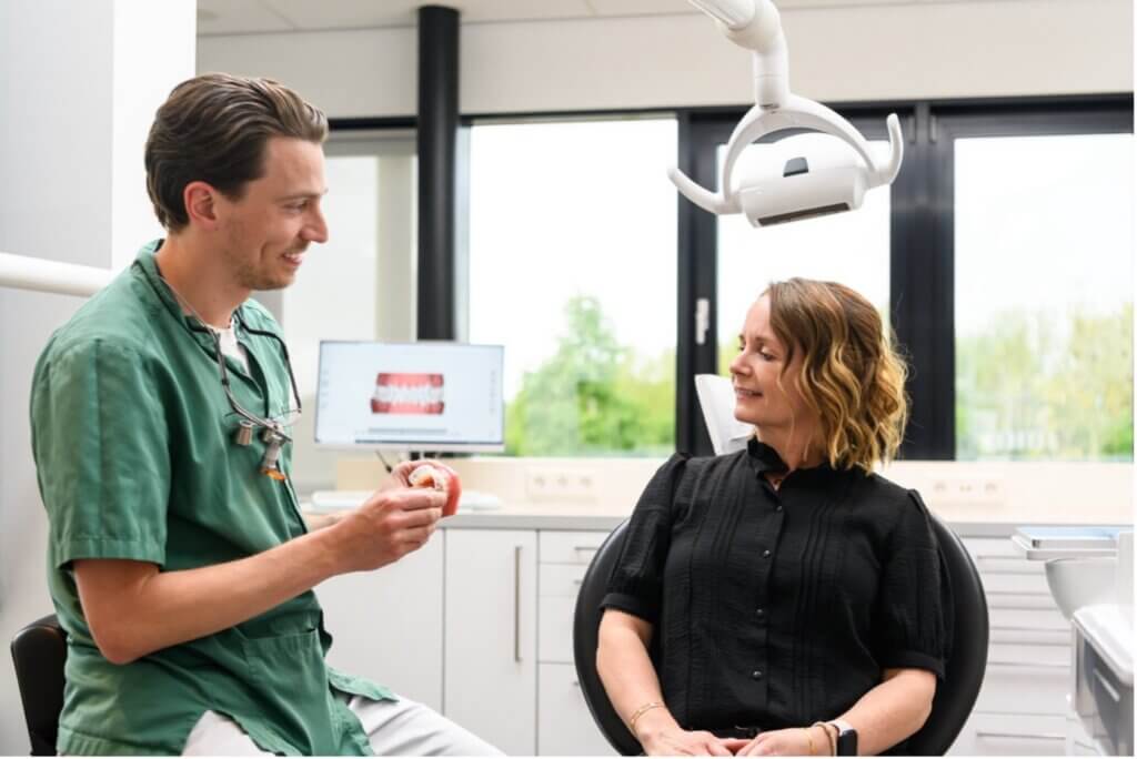 Onzichtbare beugel IJsselstein - Tandartspraktijk Kies & Co werkt met Ordoline aligners voor rechte tanden
